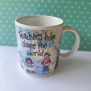 4/$50⭐️RUSS Teachers help shape the world coffee mug
